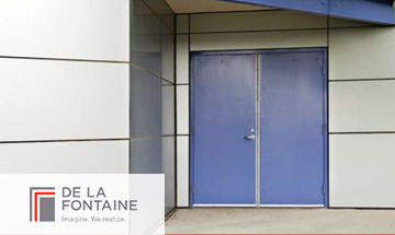 De La Fontaine Metal Door Photo